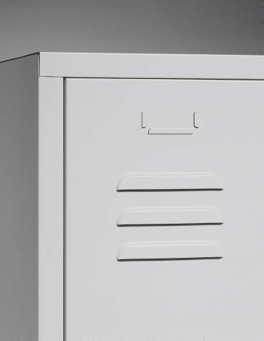 C+P Armoire vestiaire Classic gris clair avec 4 compartiments portes à fentes, largeur de compartiment 400 mm  L