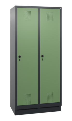 C+P Armoire vestiaire Evolo avec 2 compartiments - portes avec perforation décorative, largeur de compartiment 400 mm