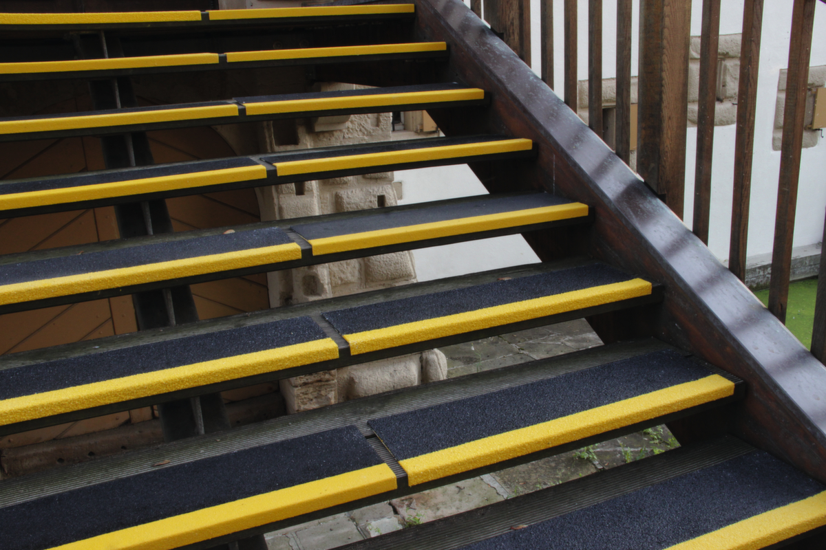 Moravia Angle antidérapant pour escaliers, jaune/noir  ZOOM